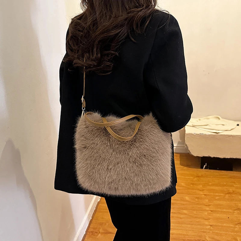 Furry Heart Novelty Handbag