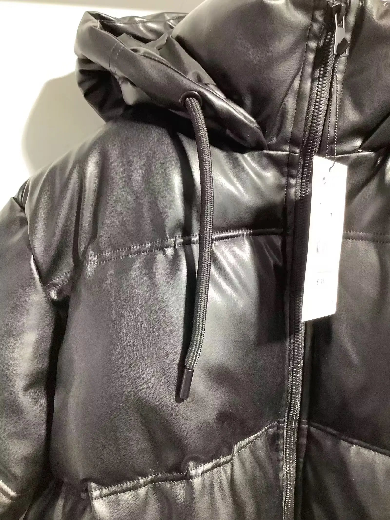 Regular-Length Hooded Puffer Jacket (Black & Cream)