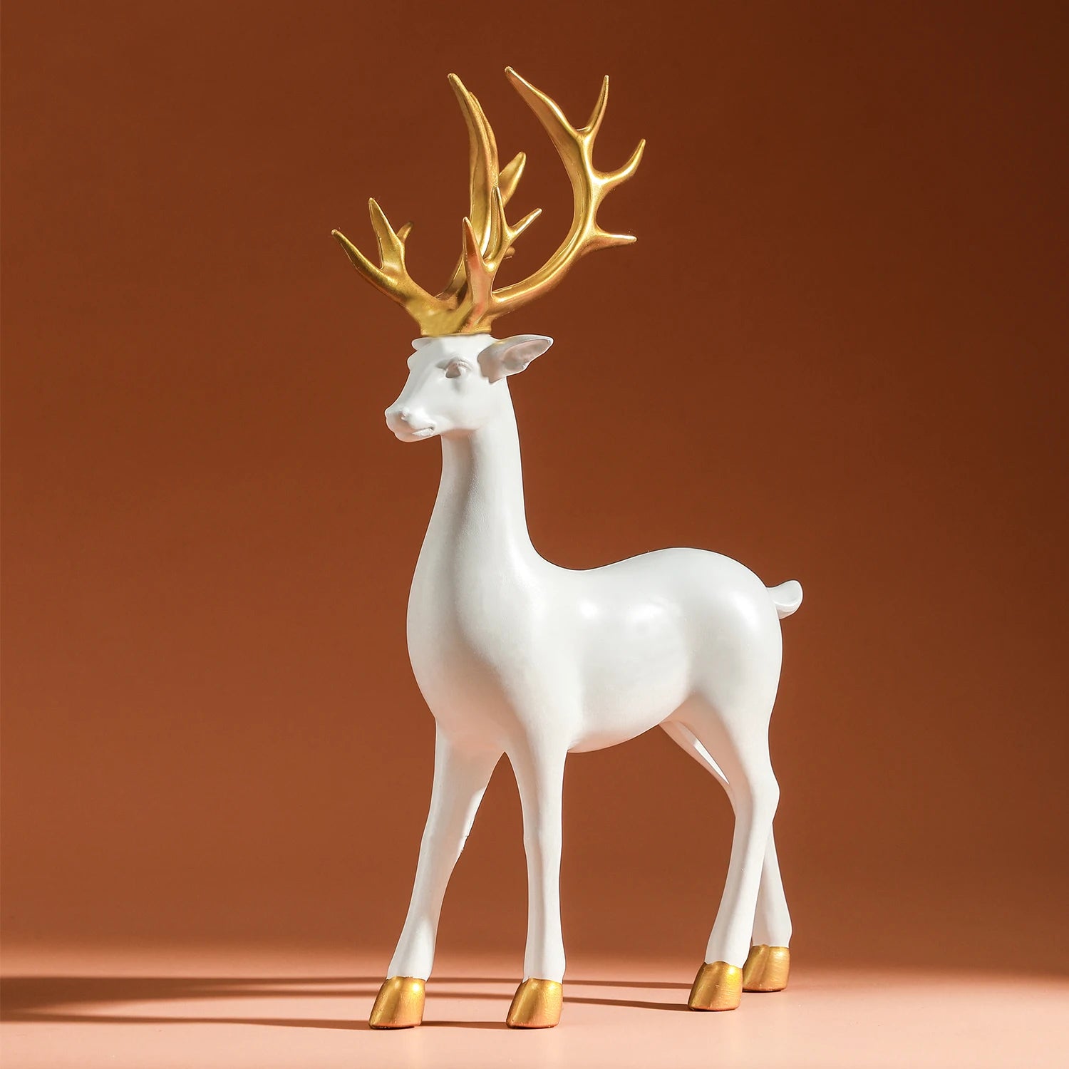 Luxury Deer Figurine Set Detai